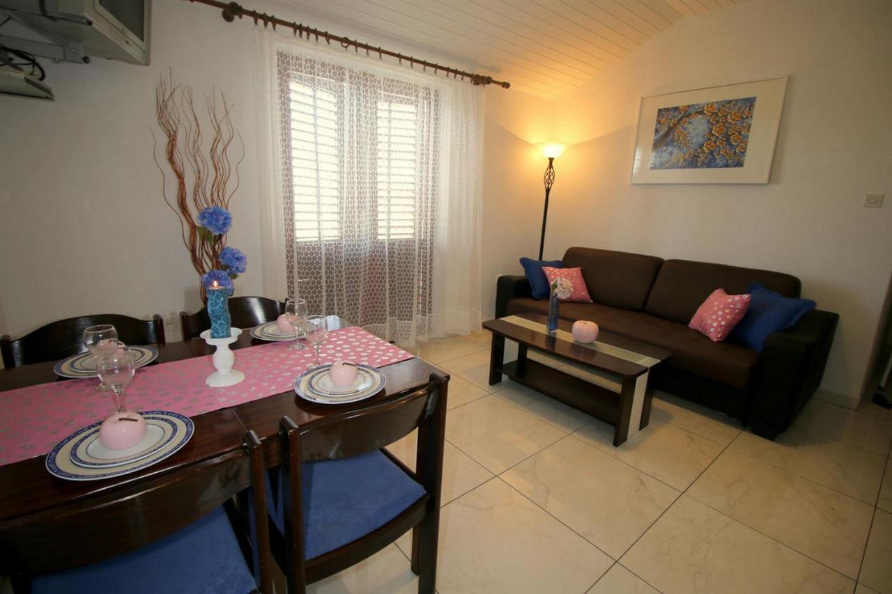 Villa Renipol Adults Only 苏提万 外观 照片