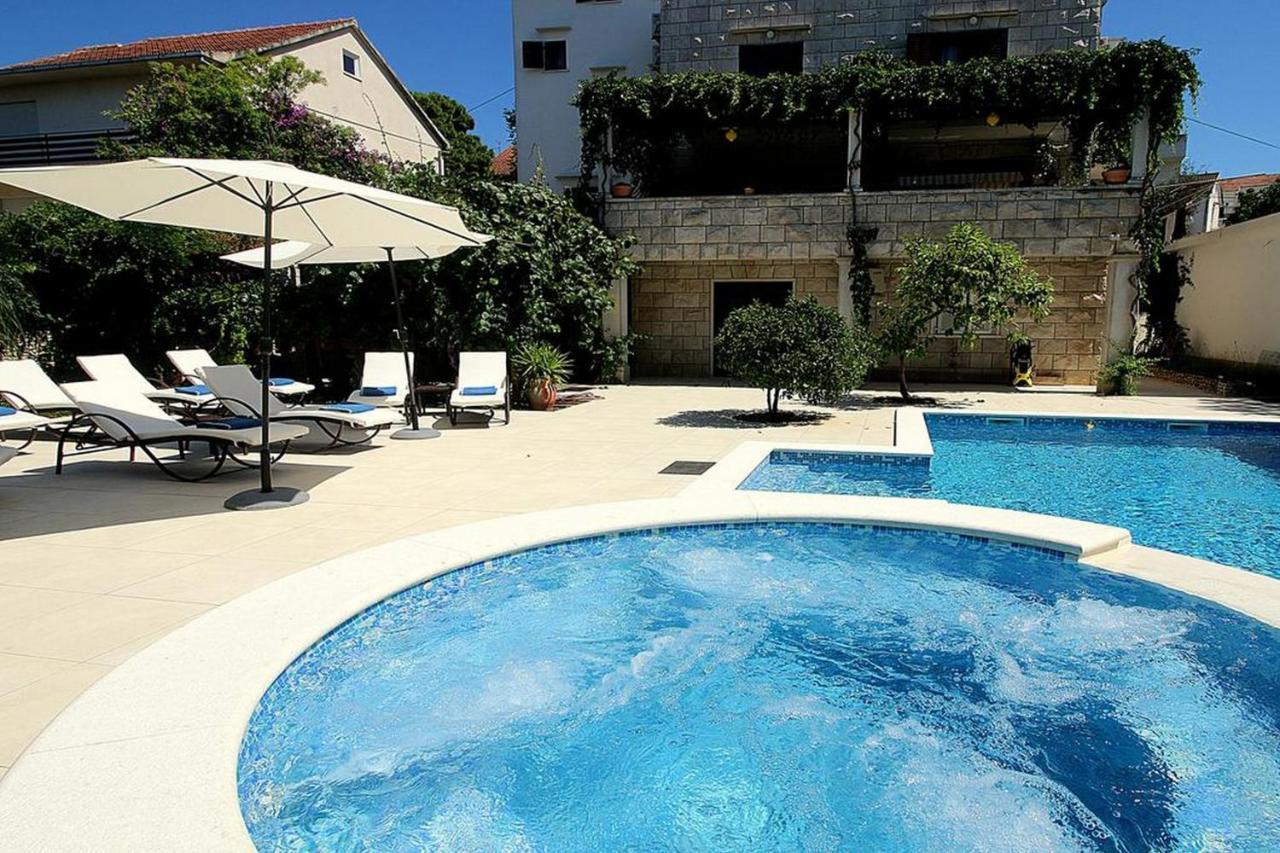 Villa Renipol Adults Only 苏提万 外观 照片