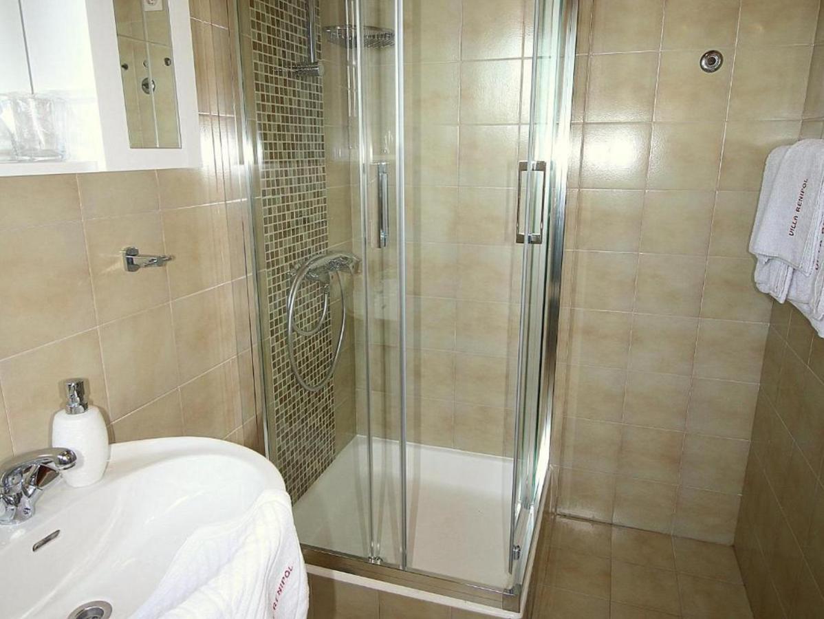 Villa Renipol Adults Only 苏提万 外观 照片