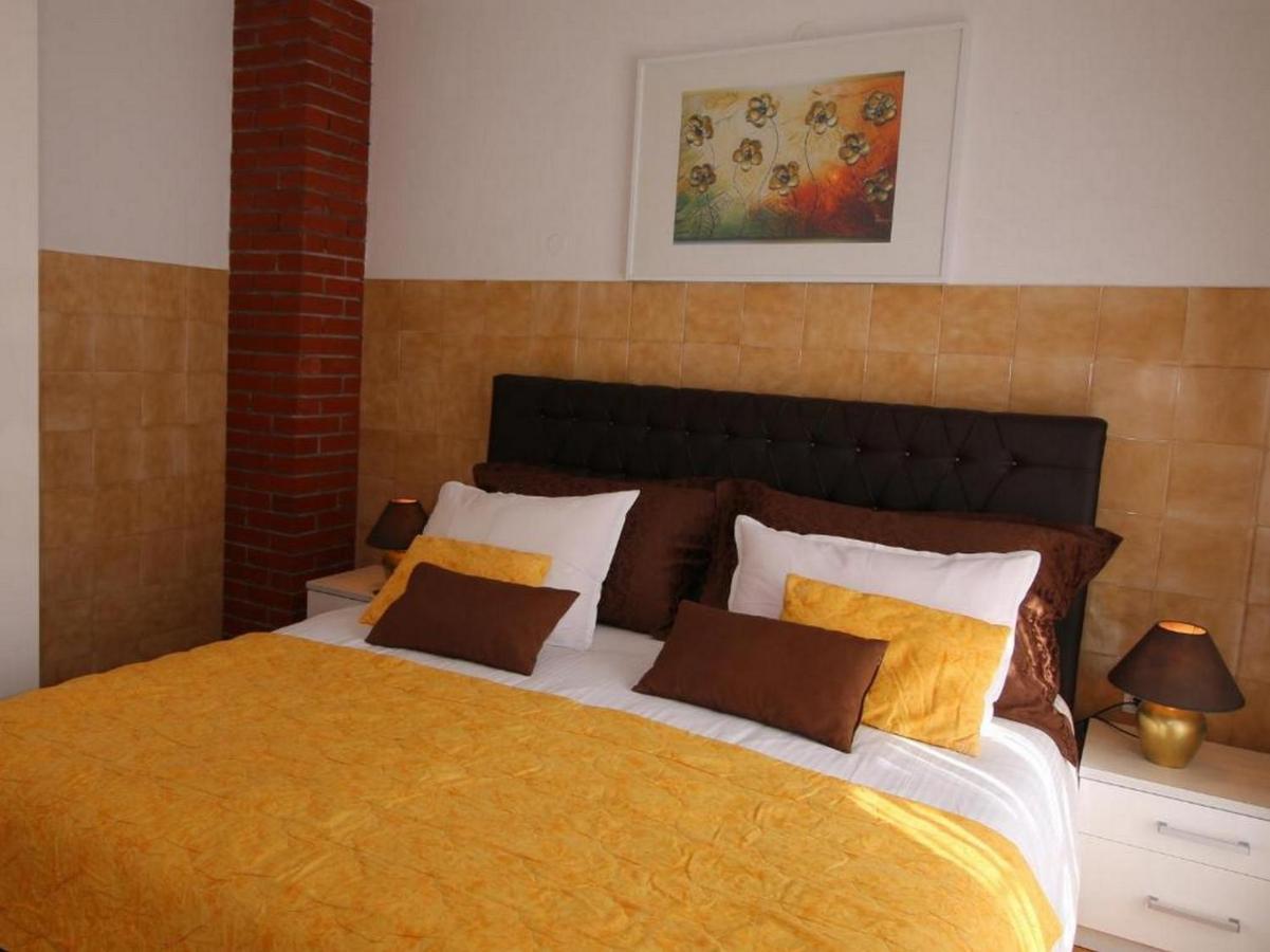 Villa Renipol Adults Only 苏提万 外观 照片