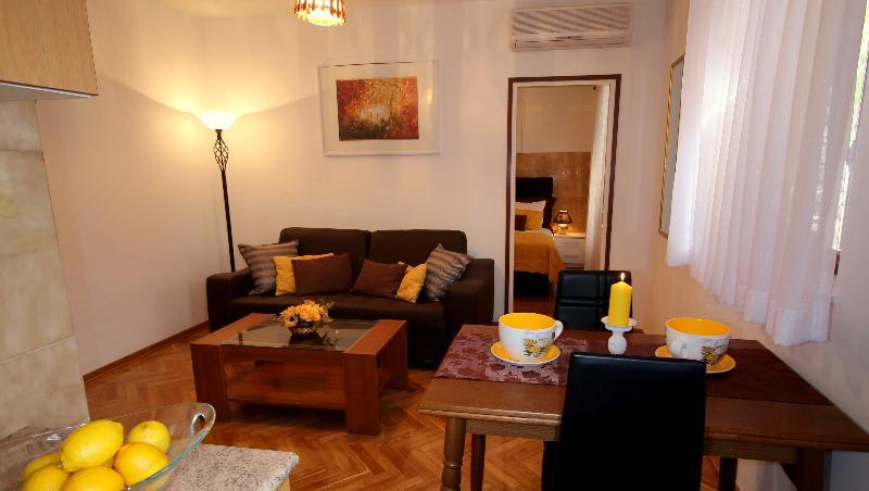 Villa Renipol Adults Only 苏提万 外观 照片